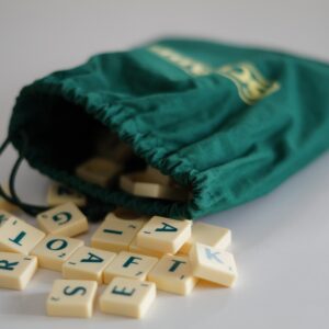 scrabble tiles 5981980 1280
